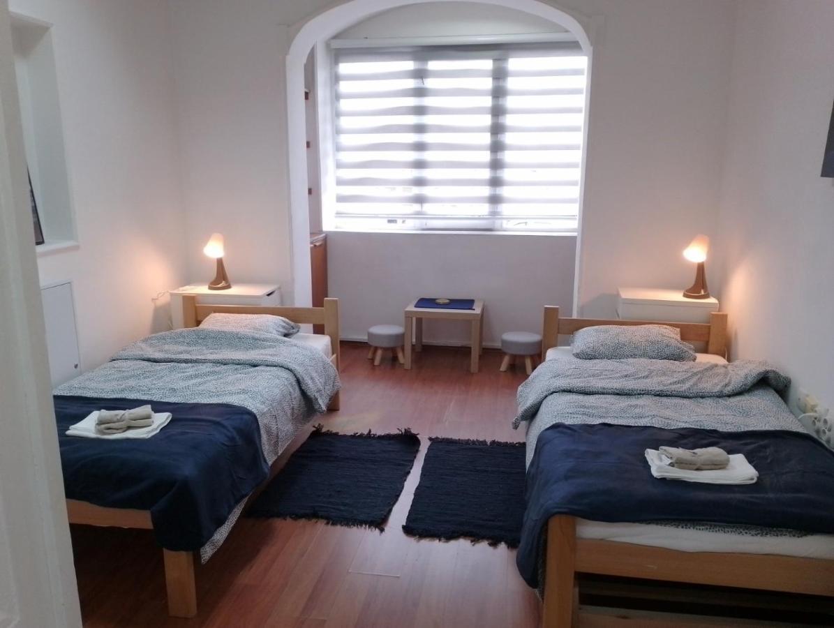 Hotel Mili Host à Belgrade Extérieur photo