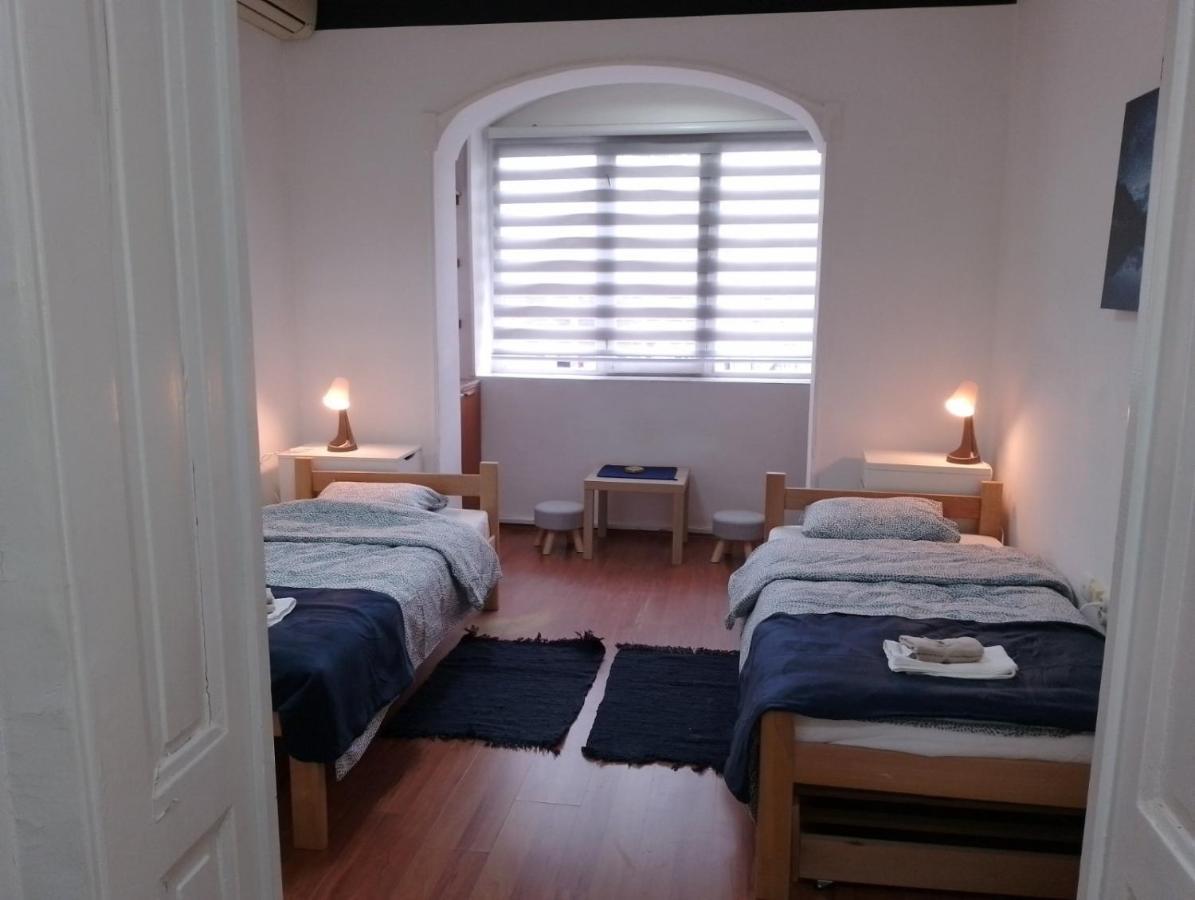 Hotel Mili Host à Belgrade Extérieur photo
