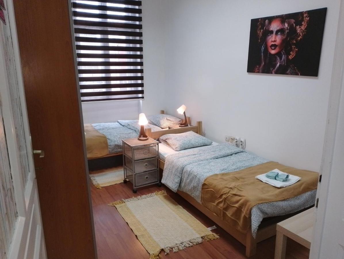 Hotel Mili Host à Belgrade Extérieur photo